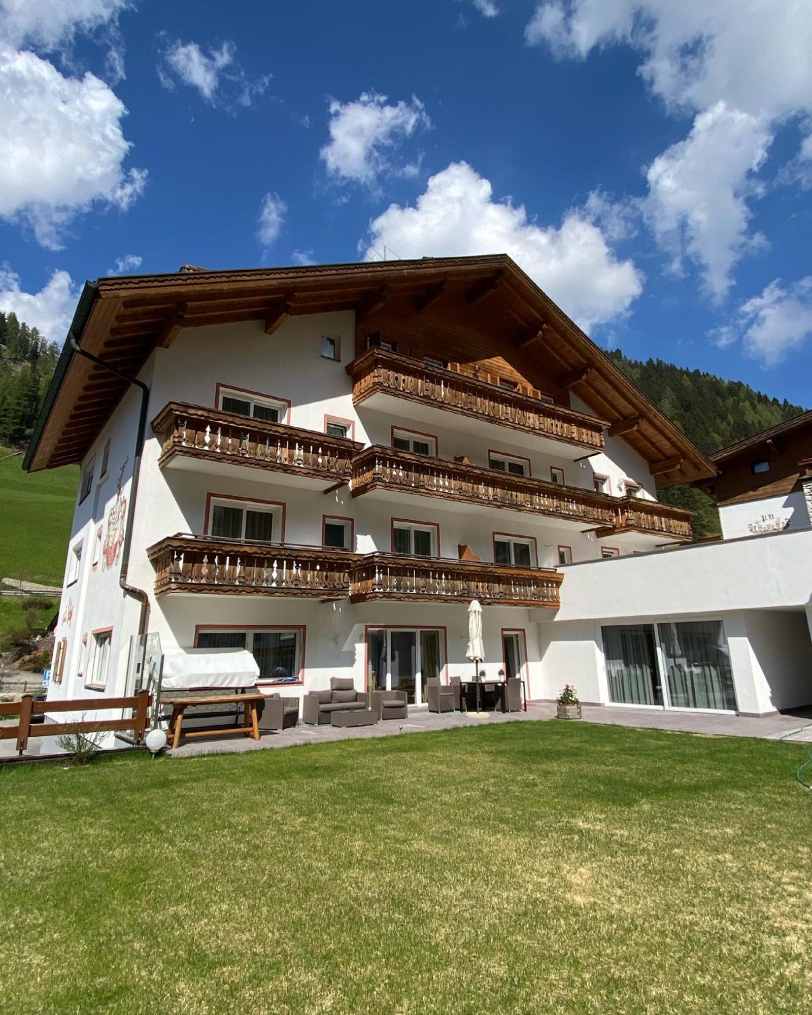 Garni B&B Schenk سيلفا دي فال جاردينا المظهر الخارجي الصورة